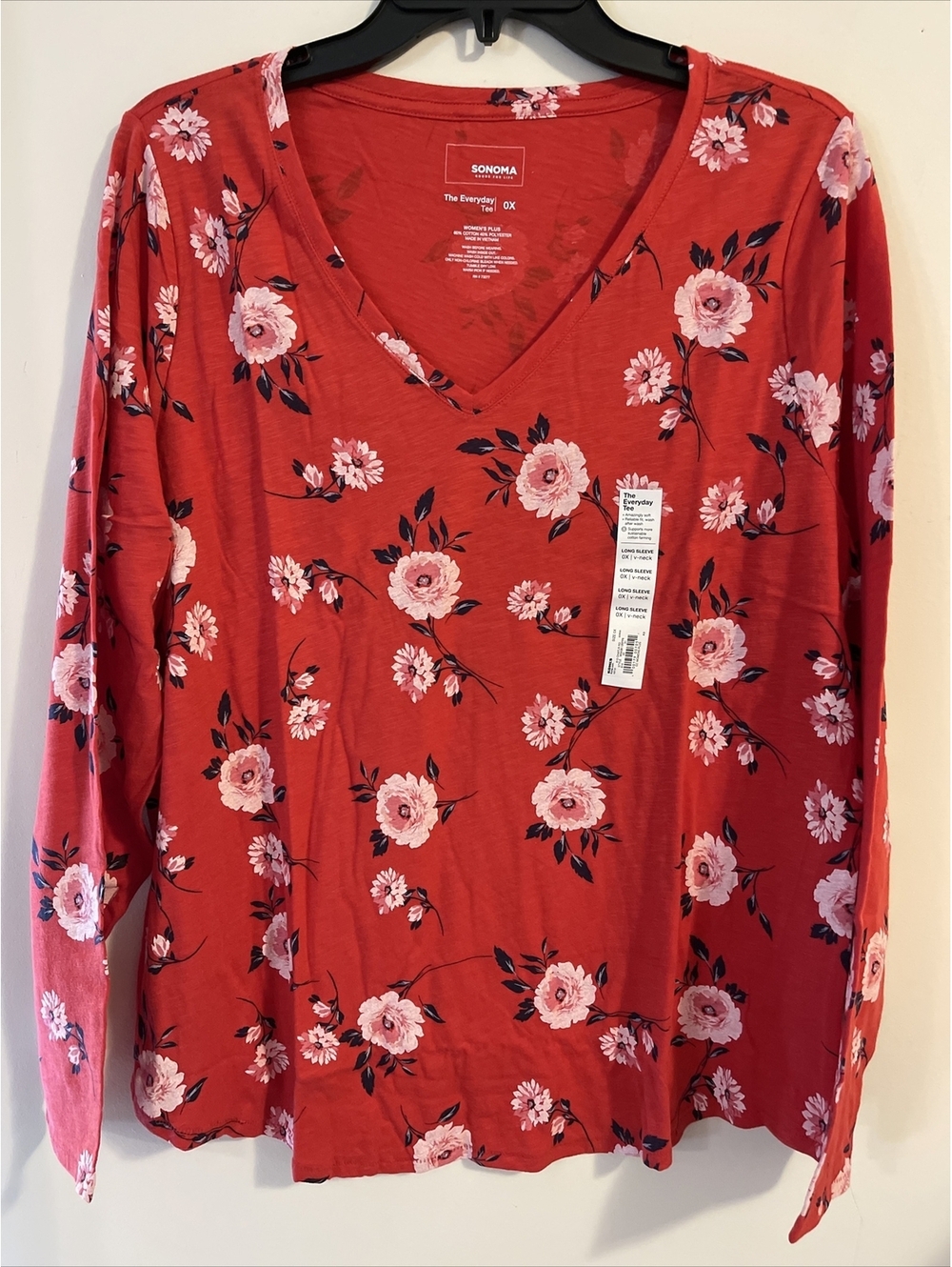 Sonoma Womens Size 0x Red Floral Everyday Vneck Long Sleeved Tshirt NEW! A3776